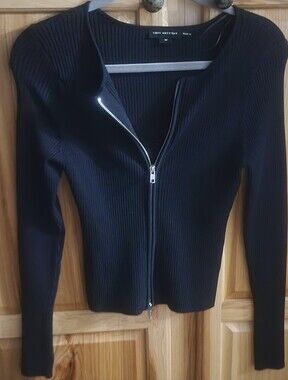 Good American Virgo Black Ribbed Zip Cardigan